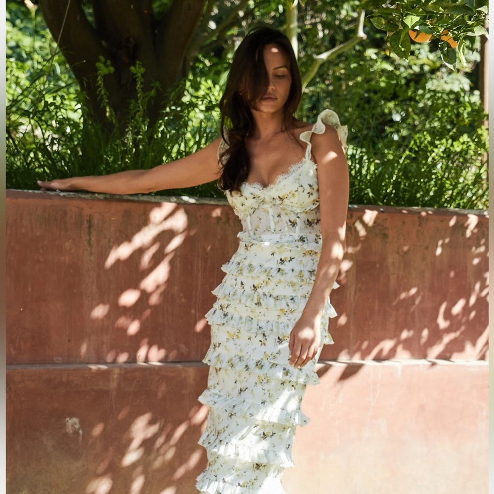 The Fiorenza Dress in Yellow Supertunia